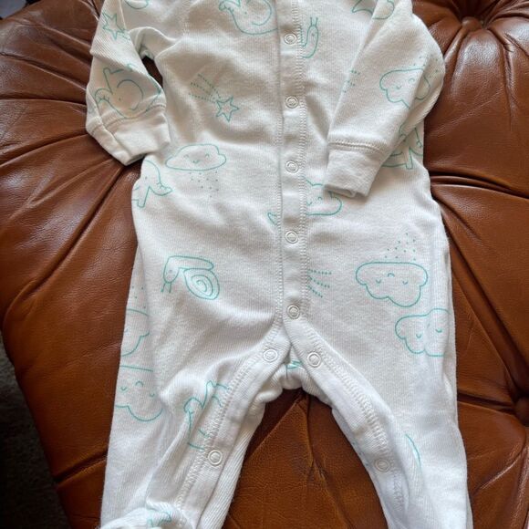 Carters 3 month white footed sleepers - Picture 3 of 4
